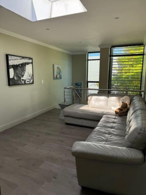 Luxury Townhouse In Stellenbosch Central Dış mekan fotoğraf